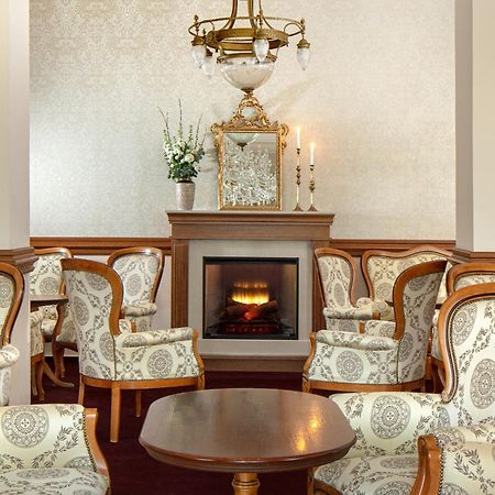 Imperial Spa & Kurhotel Františkovy Lázně Екстериор снимка
