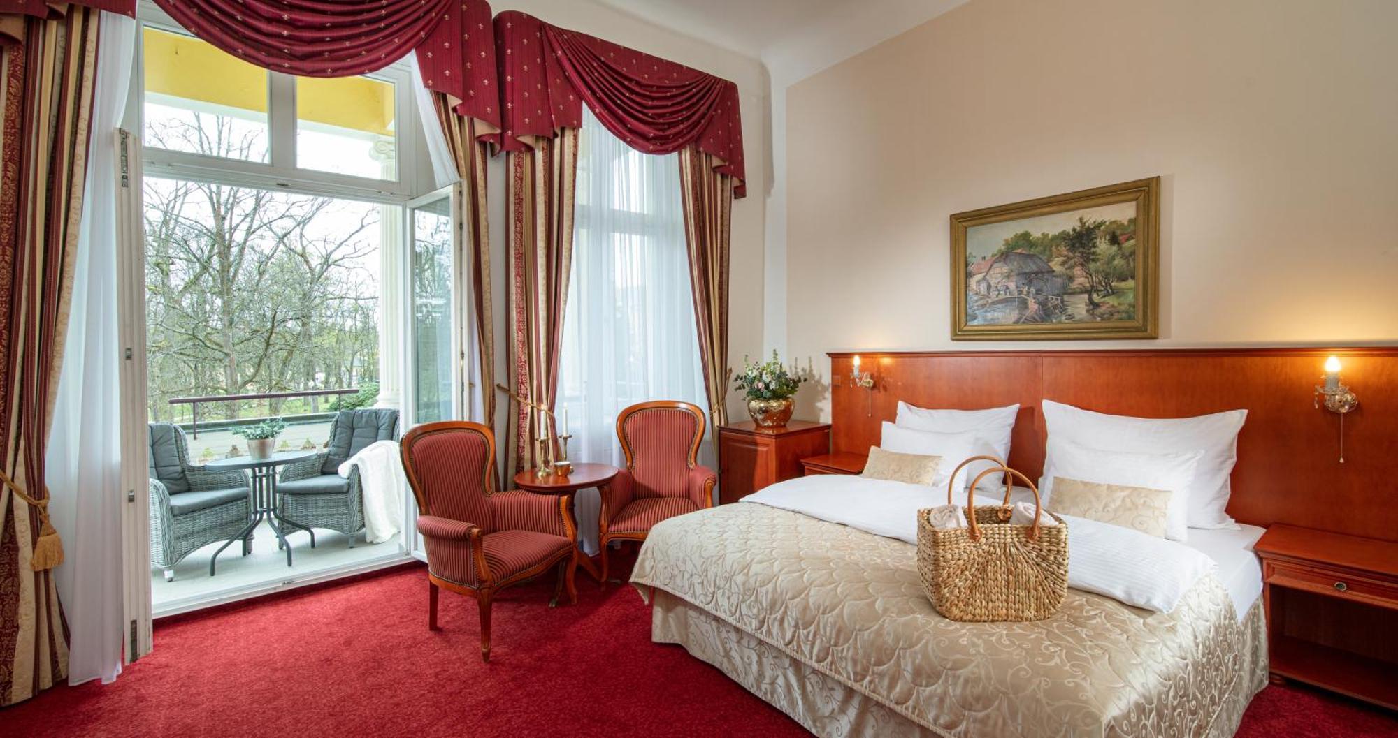 Imperial Spa & Kurhotel Františkovy Lázně Екстериор снимка